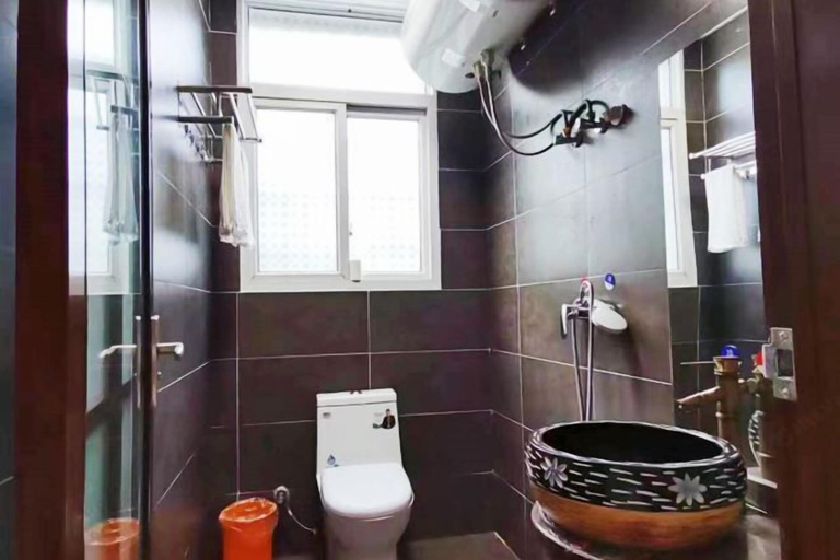 Bathroom 3, Guanjing Floor Inn, Zhangjiajie