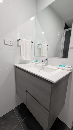 Bathroom 4, Cooma High Country Motel, Cooma-Monaro