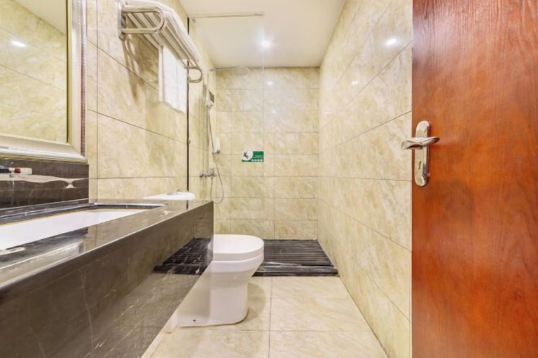 Bathroom 4, Dijing Wanyue Hotel, Zhuhai