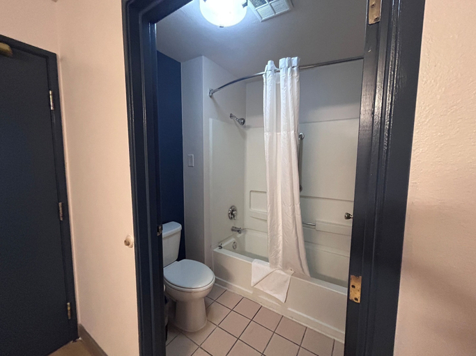 Bathroom 5, Spark by Hilton Denver Tech Center Centennial, Arapahoe
