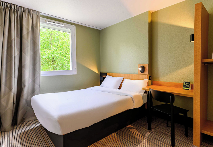 Bedroom 3, B&B HOTEL Marne-la-Vallée Bussy-Saint-Georges, Seine-et-Marne