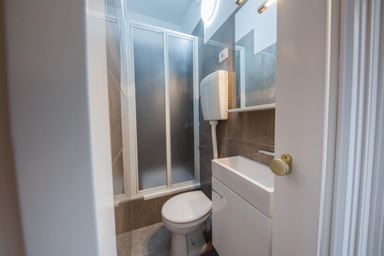 Bathroom 4, Luxury private villa complex with pool and jacuzzi, Blaca