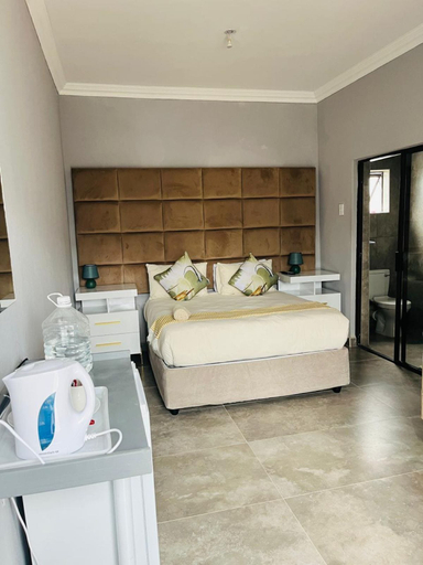 Room 3, Dzire Guesthouse, Vhembe