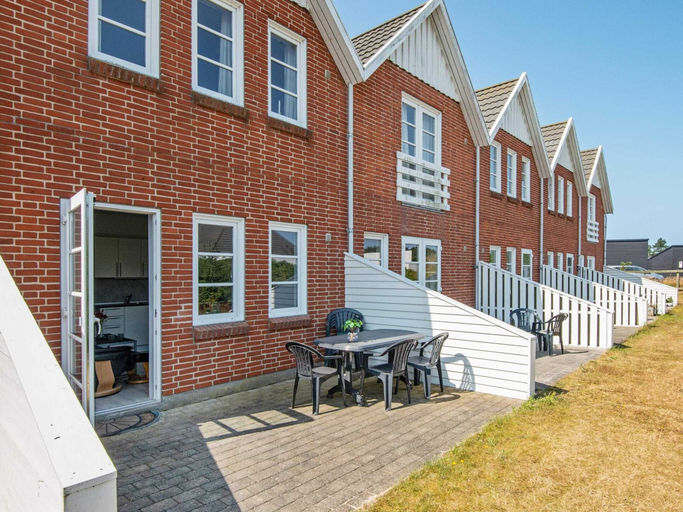 Others 1, 4 Person Holiday Home in Romo, Tønder