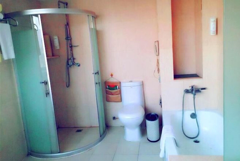 Bathroom 4, Oceanwide Hotel, Weifang
