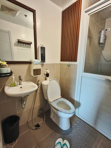 Bathroom, Tessa's Place Staycation, Biñan