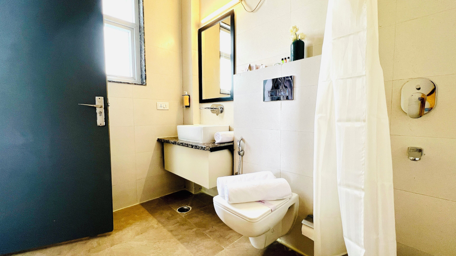Bathroom 4, ZEN Medicity - Boutique Hotel Gurgaon, Gurgaon