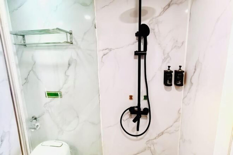Bathroom 3, Vienna International Hotel, Yangzhou
