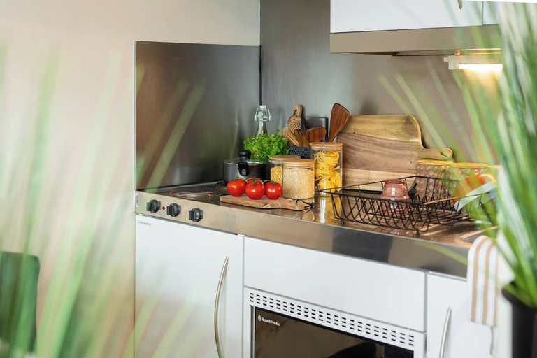 Private kitchen 5, Studios at St George's Tower in Leicester, Leicester