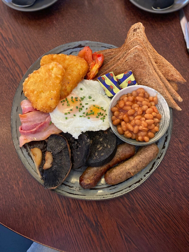 Food & Drinks 5, Hardwick Arms Hotel, Durham