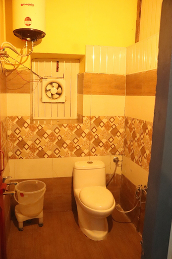 Bathroom 5, Ooncha Dana Home Stay, Nainital