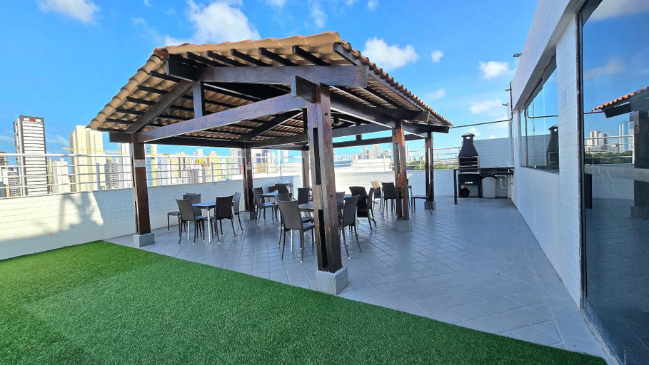 Outdoor dining 2, Manaíra Flat by Hosppedar, Cabedelo