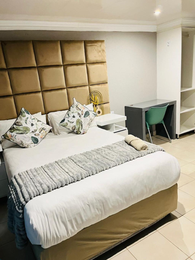 Room 5, Dzire Guesthouse, Vhembe