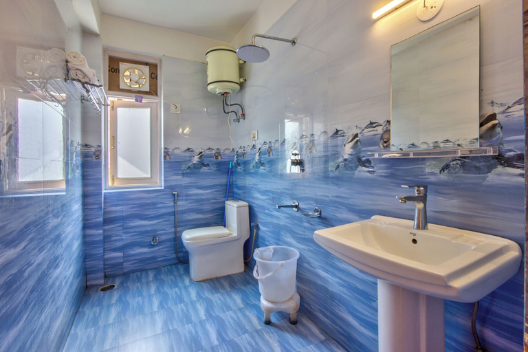 Bathroom 5, The Veer Villa, Kullu