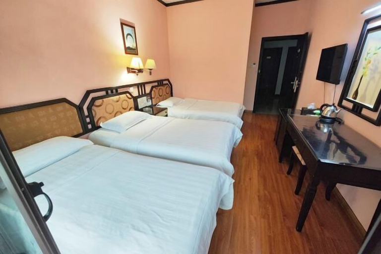 Bedroom 2, Katy's Hotel, Guilin