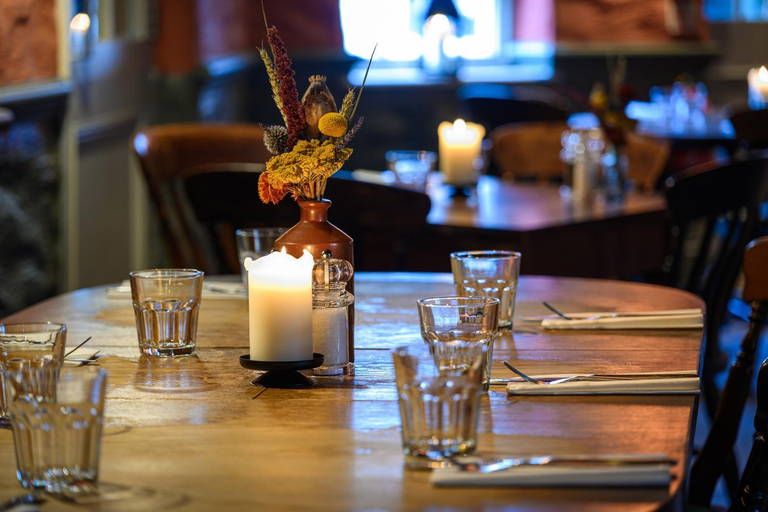 Food & Drinks 4, The Copley Arms, Cornwall