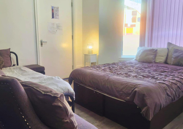 Room 2, Kop View Rooms near Anfield, Sefton