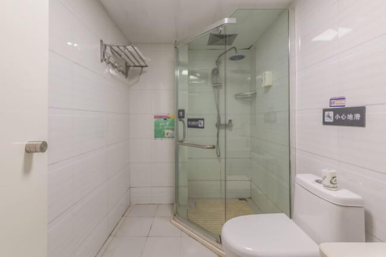 Bathroom 4, 7Days Inn Chain Hotel (Kunming Dongjiawan Telecom Building), Kunming