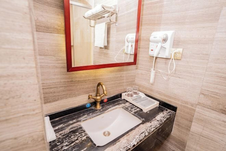 Bathroom 3, Stone Hotel, Qingyuan