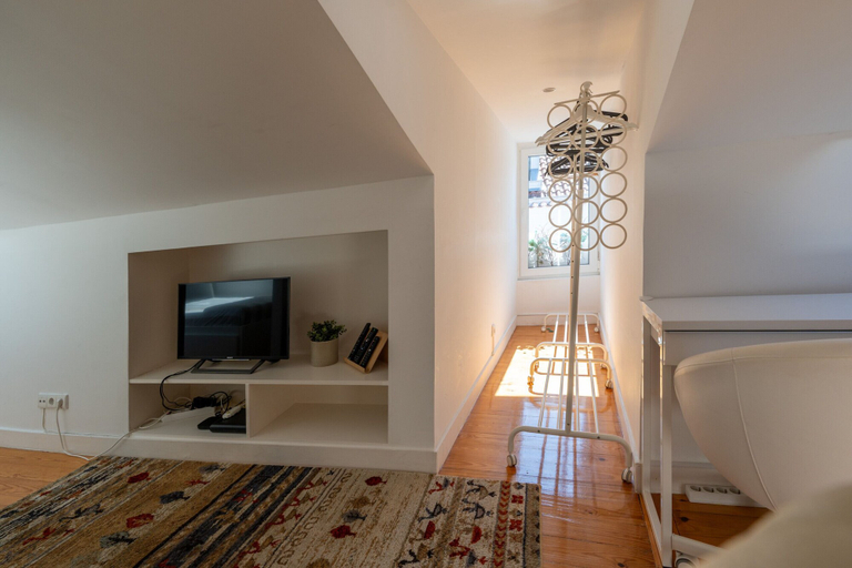 Room 5, Bairro Alto Tiny Studio by Homing, Lisbon