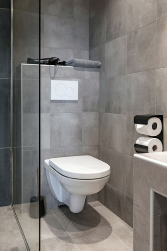 Bathroom 3, Tobiasbrygga, Vågan