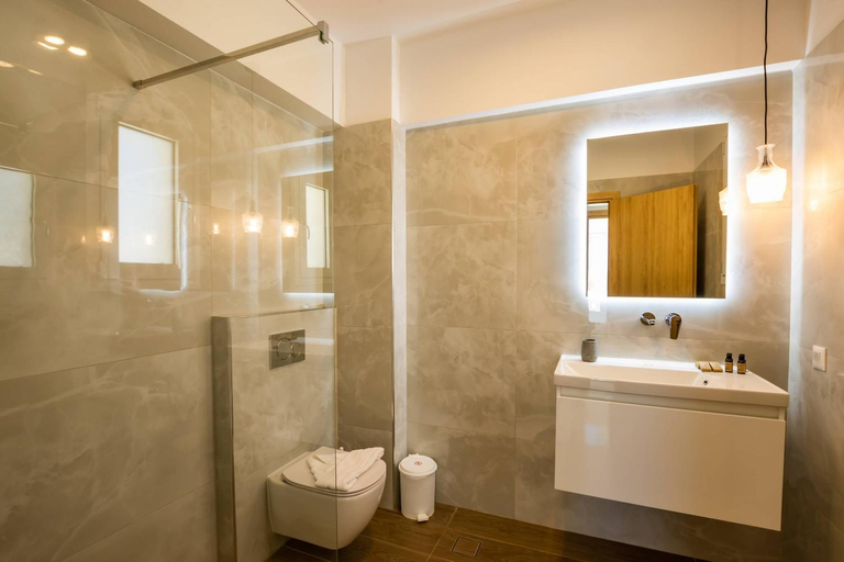 Bathroom 2, Punta Mare Hotel, South Aegean