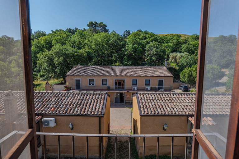 Others 5, Agriturismo Baglio San Pietro, Enna