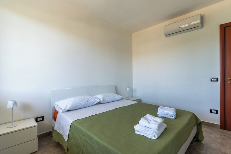 Room 3, Cariddi, Reggio Di Calabria