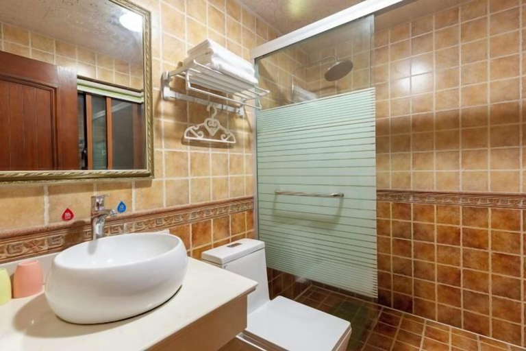 Bathroom 3, Zhouzhuang Hanshe Ziteng Bieyuan, Suzhou
