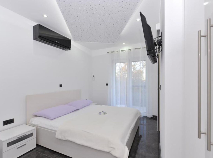 Room 3, Adriatic Villa Privlaka With Pool, Privlaka