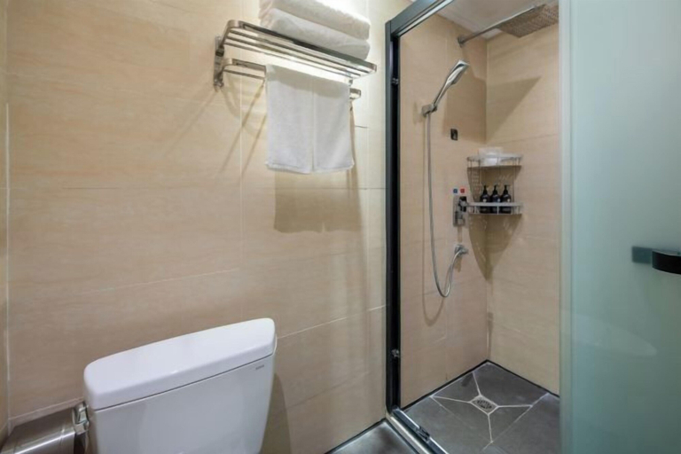 Bathroom 3, Xiangshui Yabang Yicheng Hot Spring Hotel, Yancheng