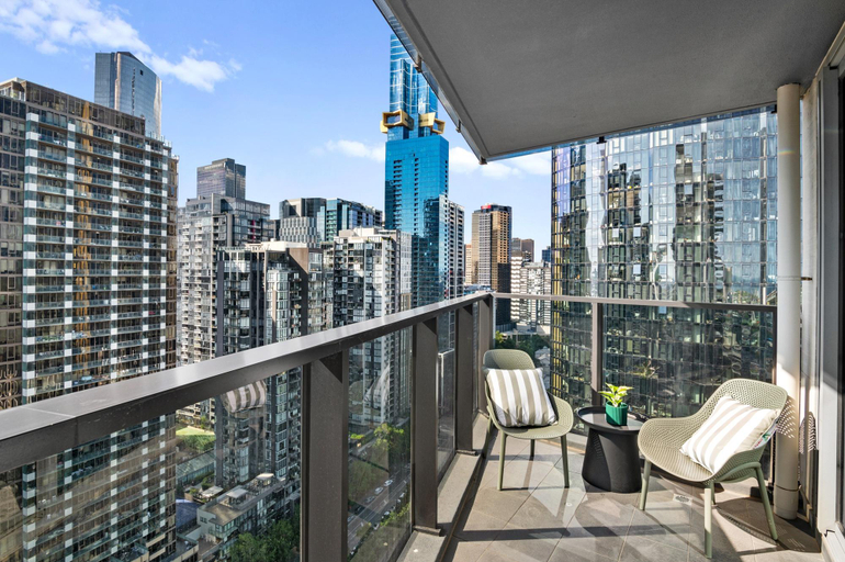 Balcony/terrace 5, Modern Apartment with Stunning Views in Southbank, Melbourne