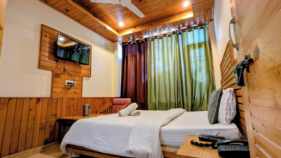 Bedroom 4, The Veer Villa, Kullu