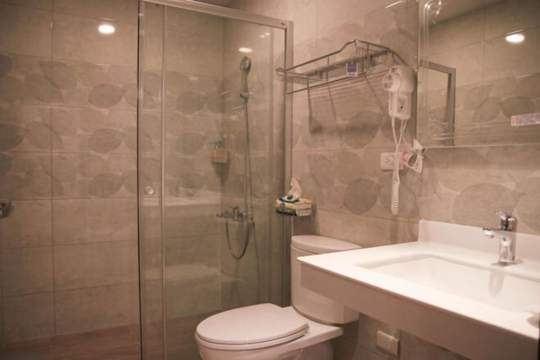 Bathroom 2, Booksnwoods, Taitung