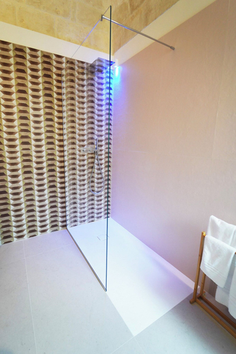 Bathroom 4, La Chicca - Suite Grande, Matera