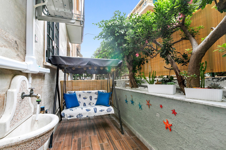 Room 5, Casa Amorosa Town Relax Alassio, Savona