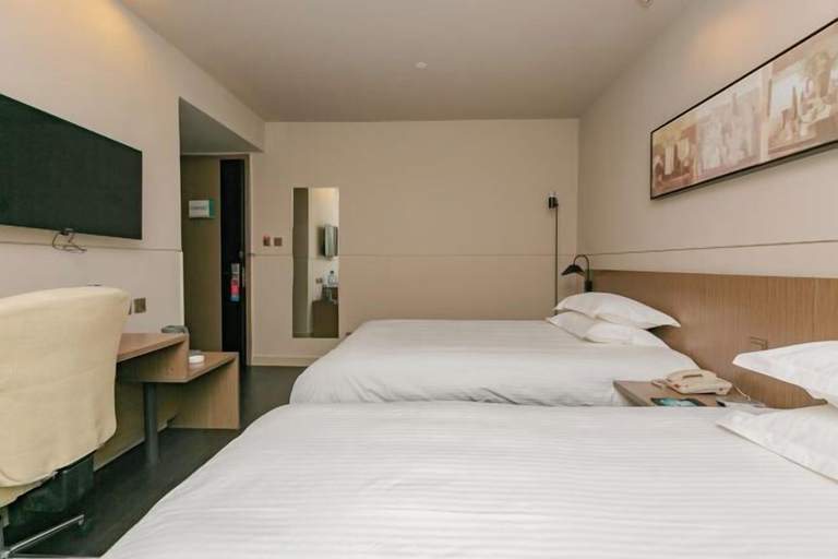 Bedroom 4, Jinjiang Inn Select, Tianshui