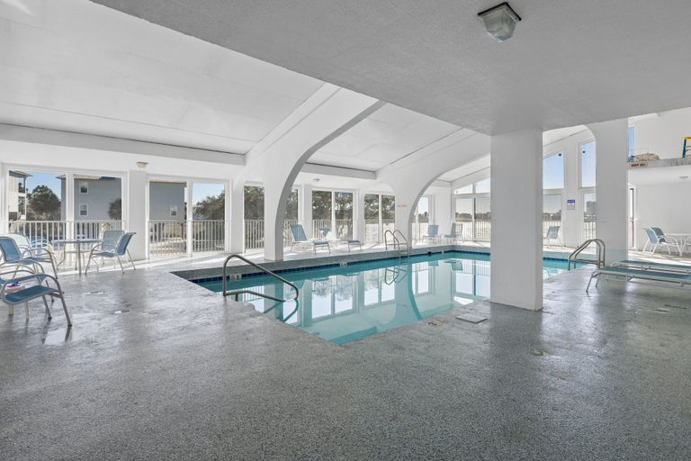 Sport & Beauty 4, Compass Point 508, Baldwin
