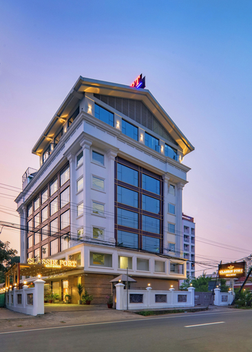 Exterior & Views 2, Classik Fort Inn and Suites, Ernakulam