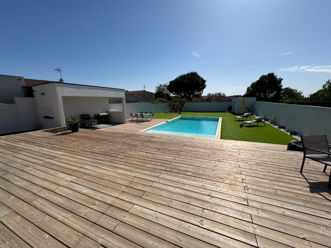 Sport & Beauty 2, Villa Noam Haut Standing 220m2, Gard