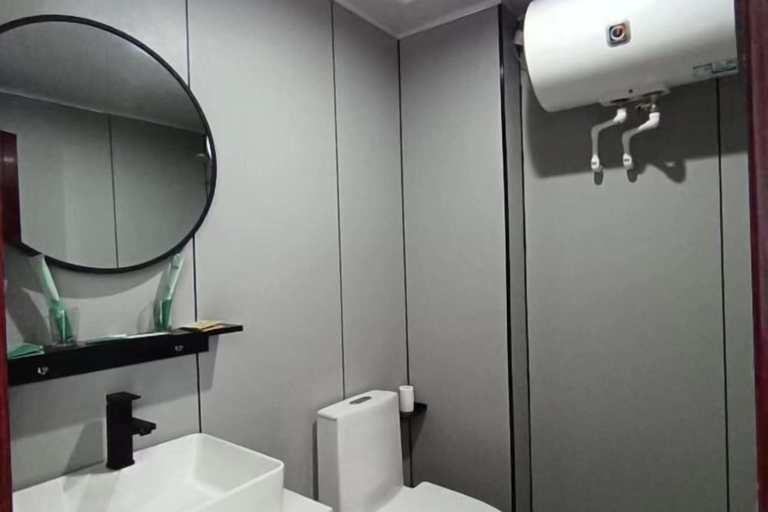 Bathroom 3, Dunhua Service Building Hotel, Yanbian Korean