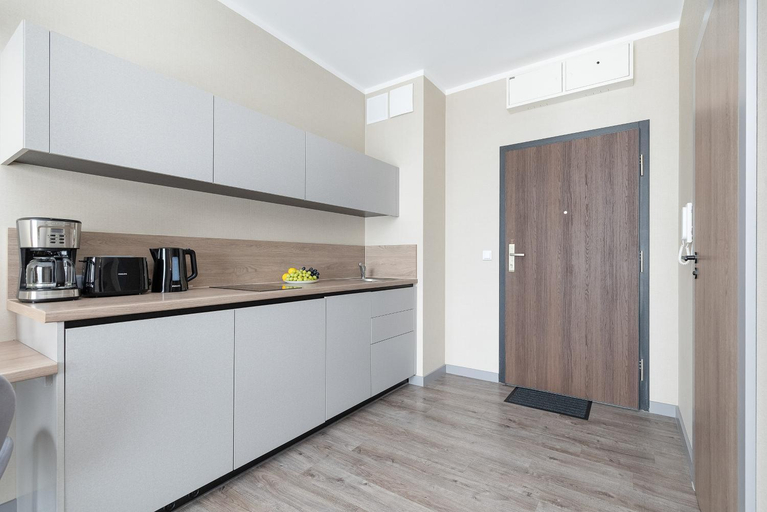 Facilities 5, Bel Mare Spacious Apartments with Garage and Balcony by Noclegi Renters, Kamień