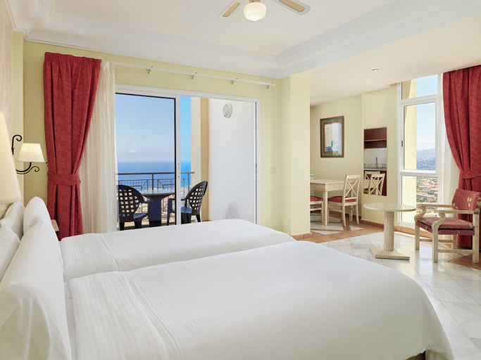 Bedroom 3, Hotel Las Aguilas Tenerife, Affiliated by Melia, Santa Cruz de Tenerife