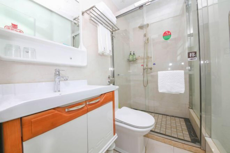 Bathroom 3, Shaoxing Narnia Garden Hotel, Shaoxing