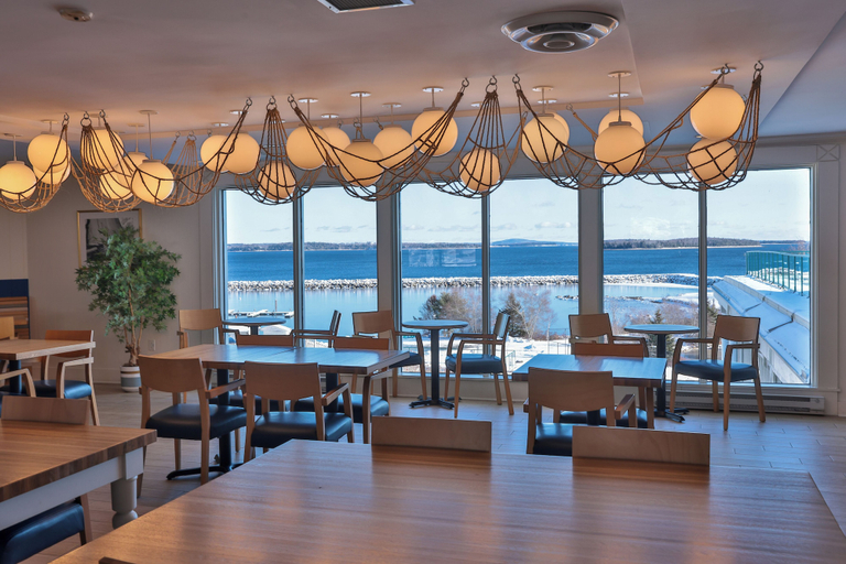 Food & Drinks 4, Oak Island Resort & Conference Centre, Lunenburg
