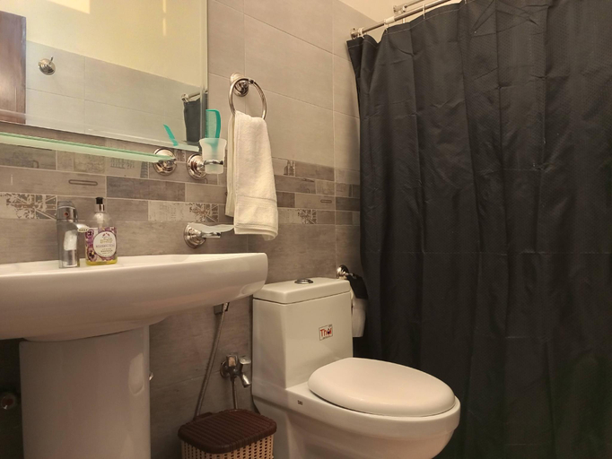 Bathroom 4, Grand Peace House I, Islamabad
