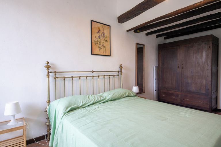 Room 3, Il Tasso, Viterbo