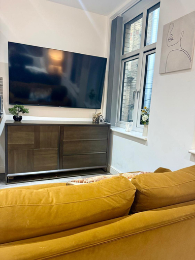 Others 4, Brand New Property - Bradford City Centre, Bradford