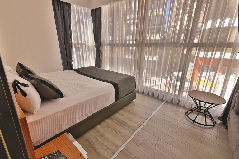 Bedroom 2, BUCA MAT HOTEL BY TAHTALI, Konak