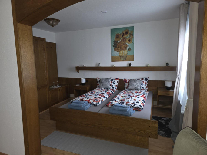 Bedroom, Hotel Kaiser Friedrich, Siegen-Wittgenstein